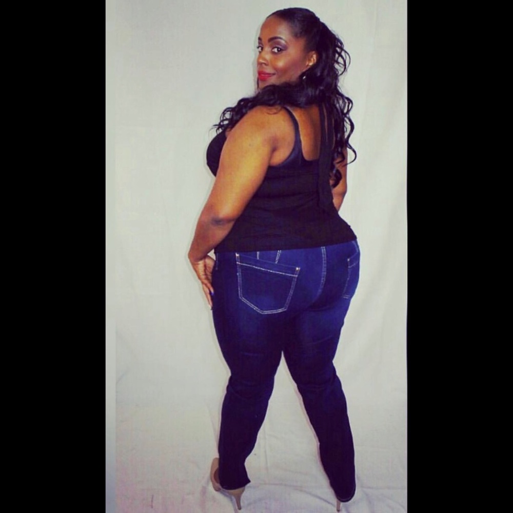 P & P Jeans - Picture 3 of 4